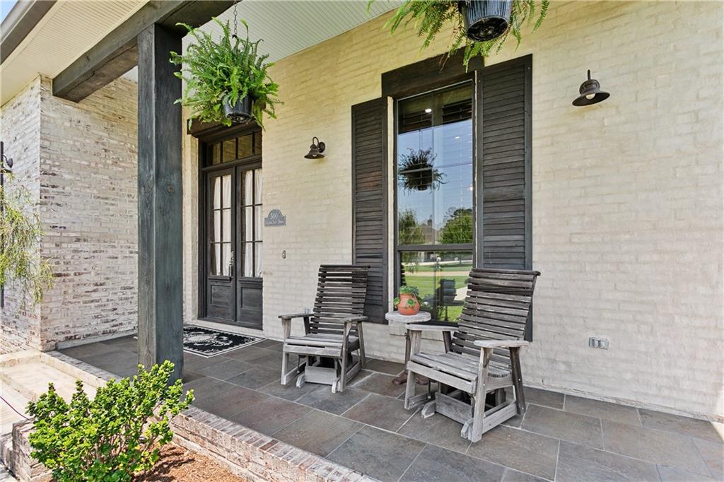 500 TALLOW TREE Drive