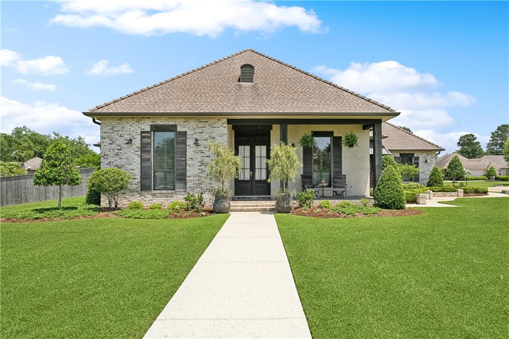 500 TALLOW TREE Drive