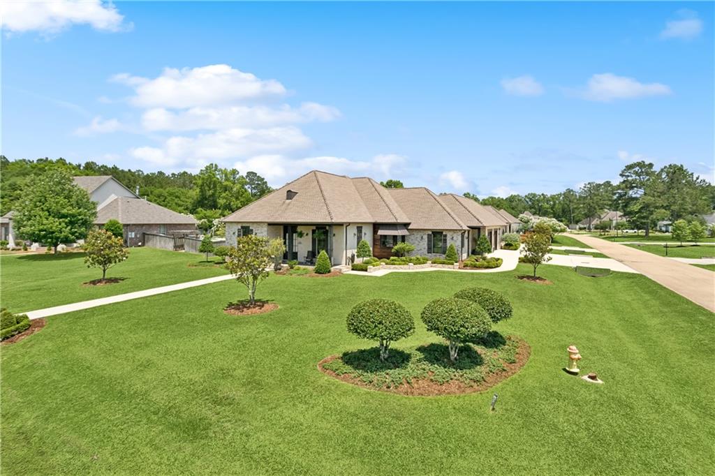 500 TALLOW TREE Drive