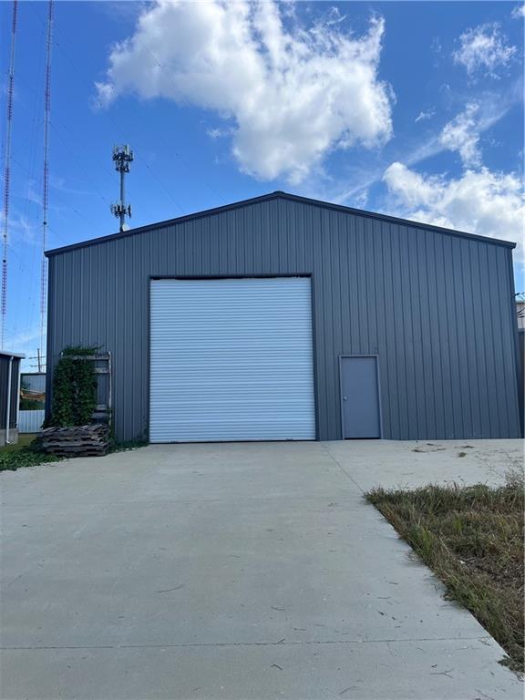 3911 DELAMBERT Street