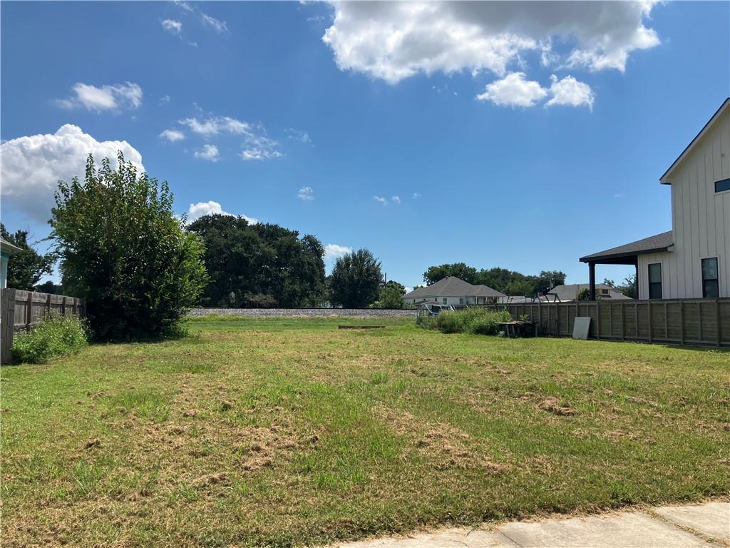 Photo 1 of 4 — 1901 AYCOCK Street, Arabi, LA 70032