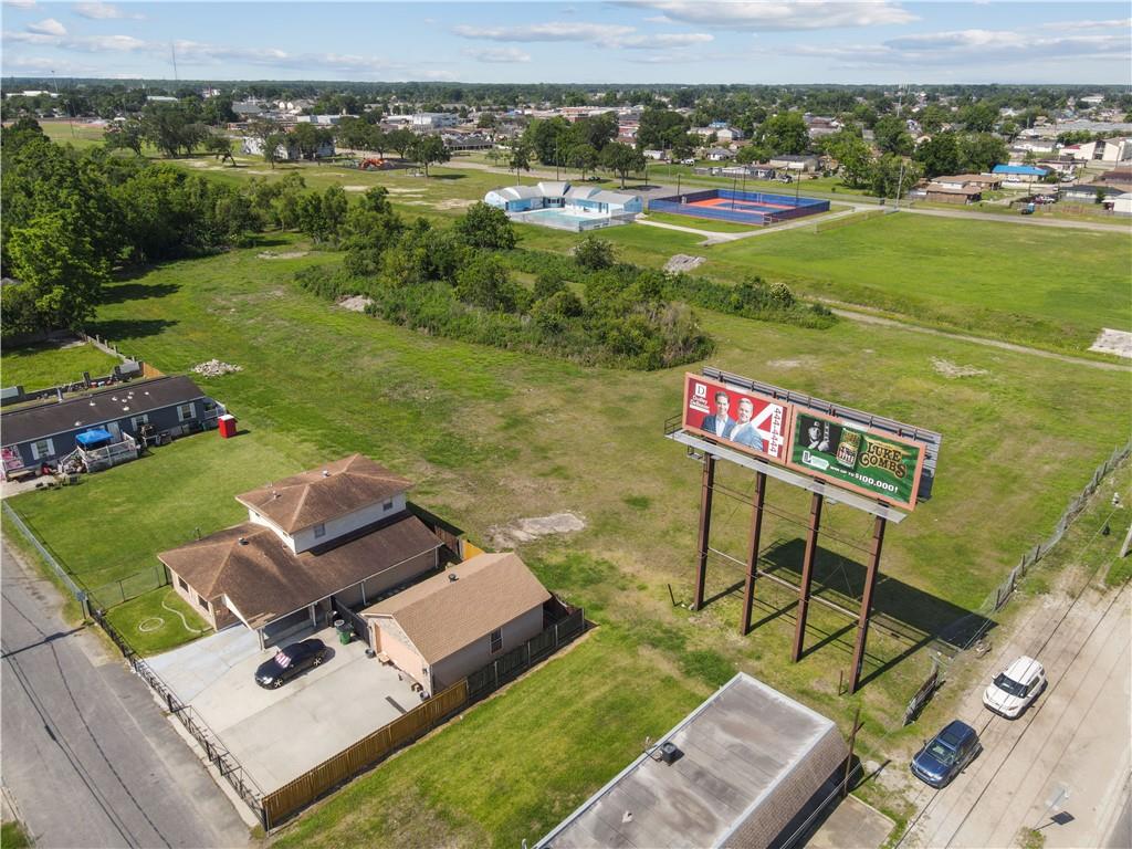 5731 WESTBANK EXPRESSWAY