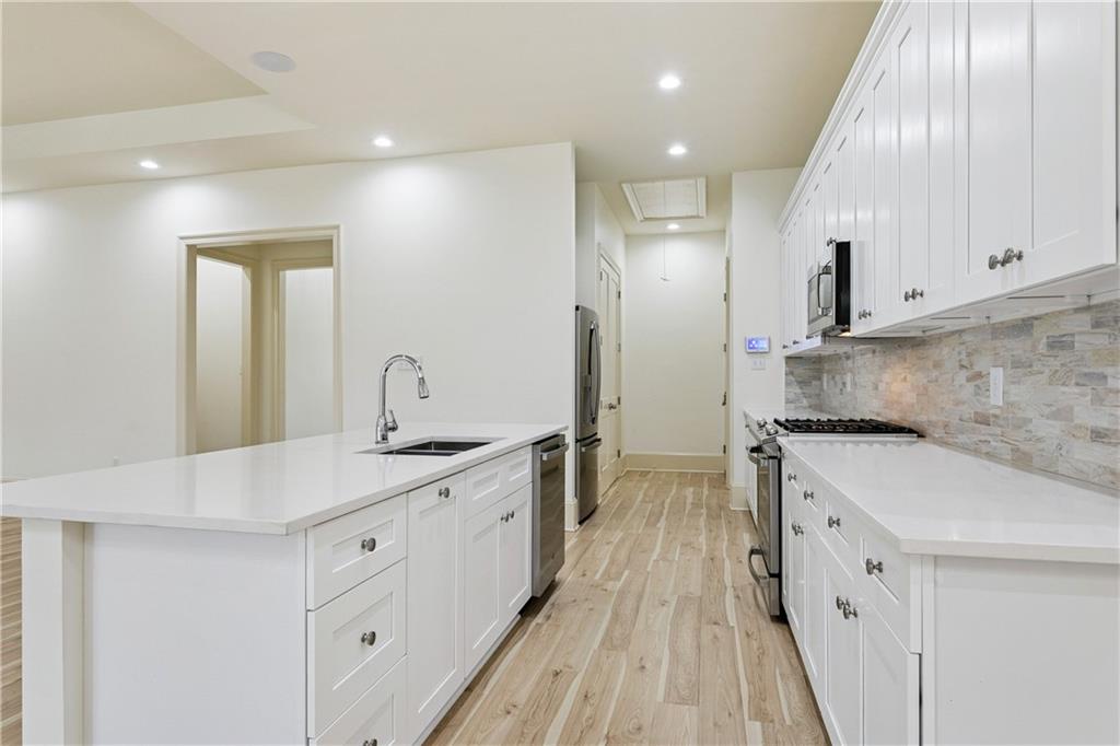 9 PARK TIMBERS Drive