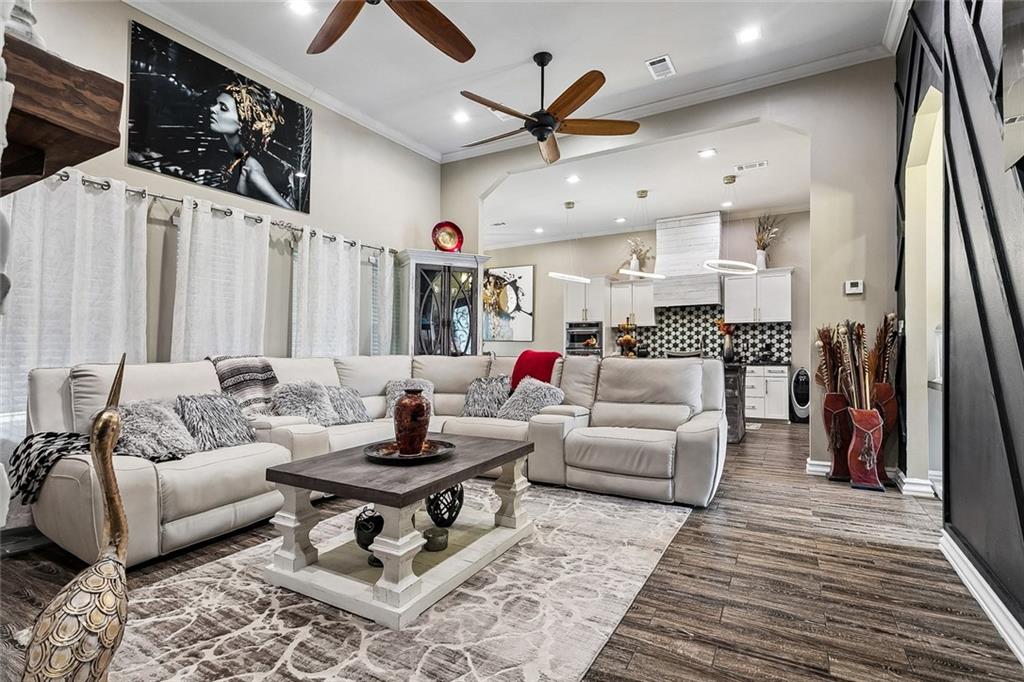 19291 S ST CHARLES Avenue