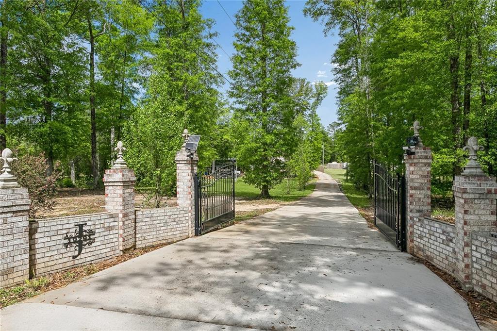 19291 S ST CHARLES Avenue