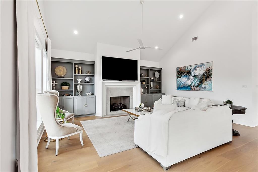 1012 ATHANIA Parkway