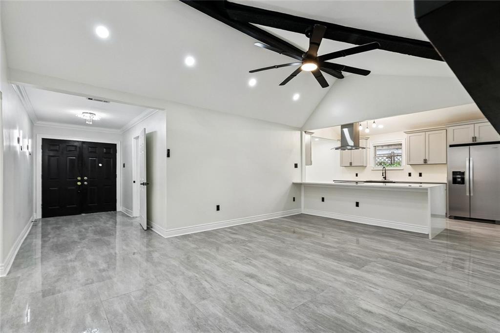 80 NASSAU Avenue