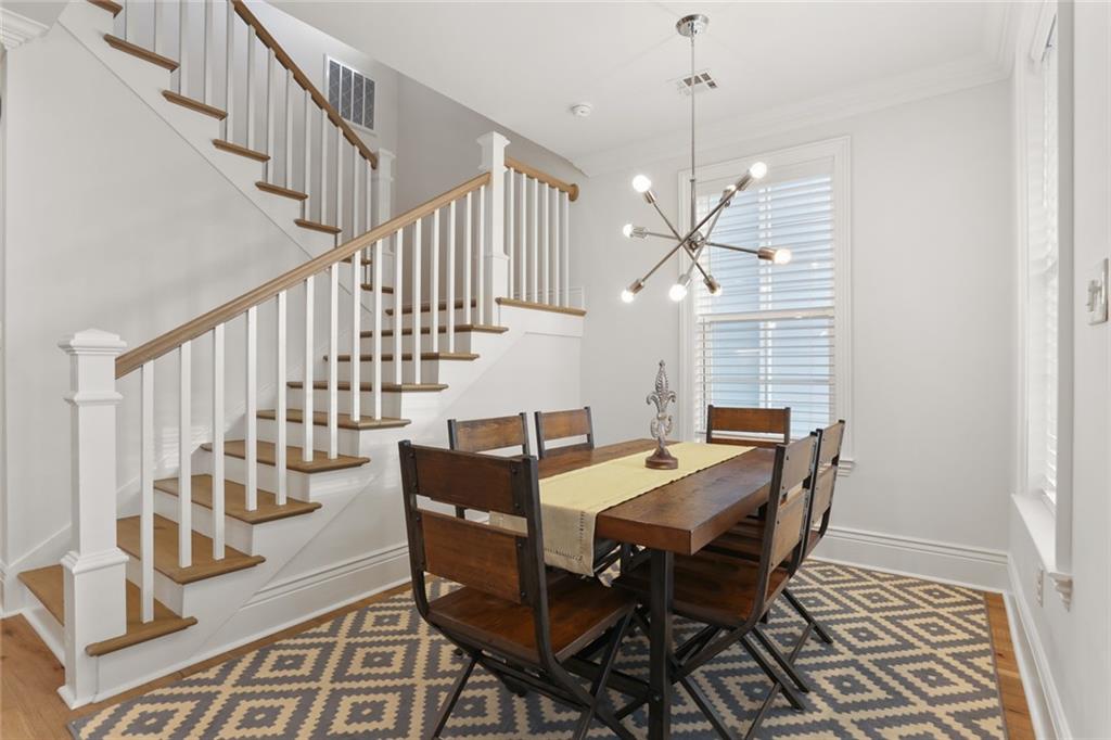 New Orleans, Louisiana 70115, United States, 3 Bedrooms Bedrooms, ,3 BathroomsBathrooms,Residential,Active,56386