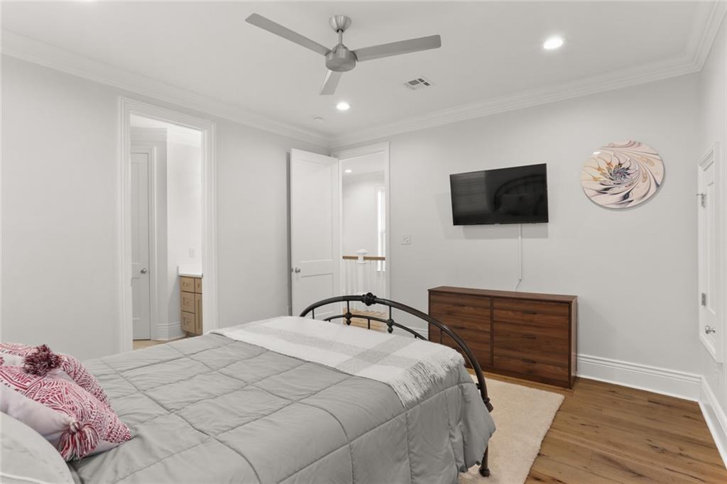 New Orleans, Louisiana 70115, United States, 3 Bedrooms Bedrooms, ,3 BathroomsBathrooms,Residential,Active,56386