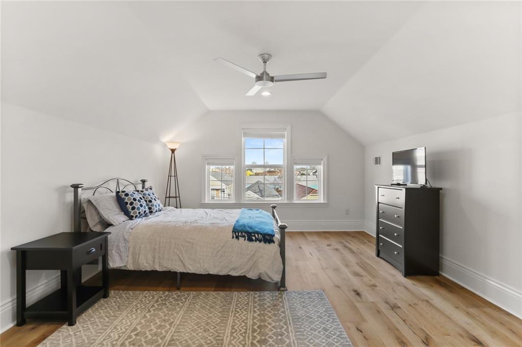 New Orleans, Louisiana 70115, United States, 3 Bedrooms Bedrooms, ,3 BathroomsBathrooms,Residential,Active,56386