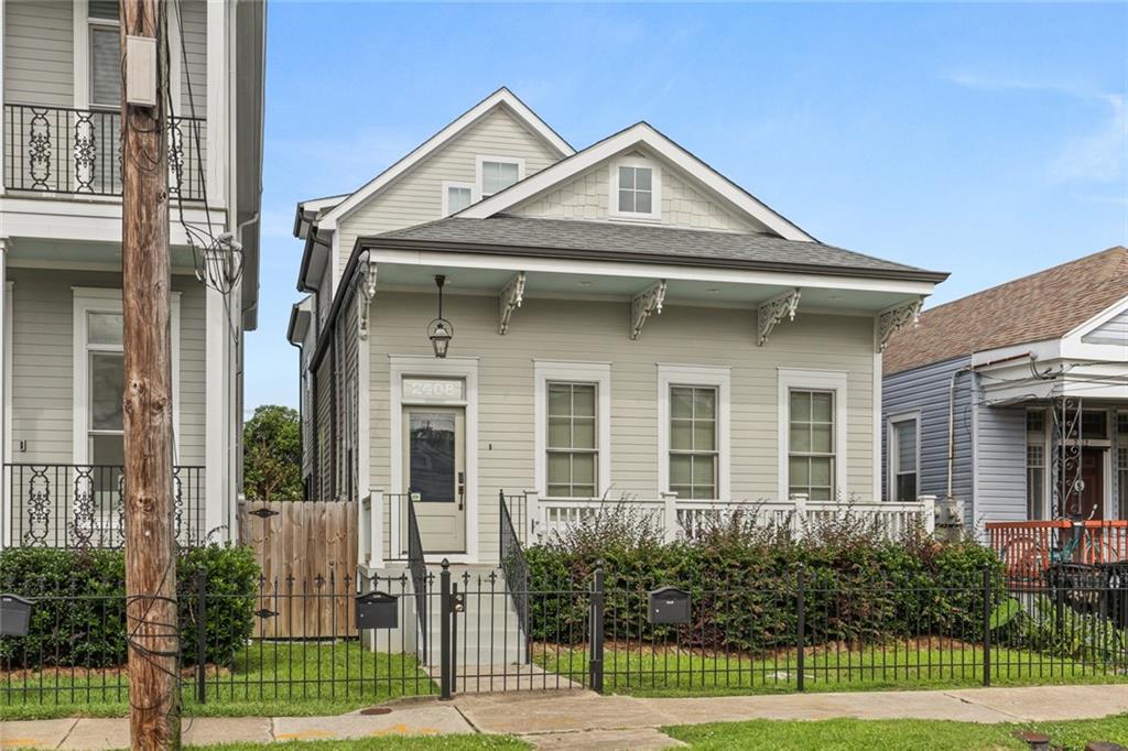 New Orleans, Louisiana 70115, United States, 3 Bedrooms Bedrooms, ,3 BathroomsBathrooms,Residential,Active,56386
