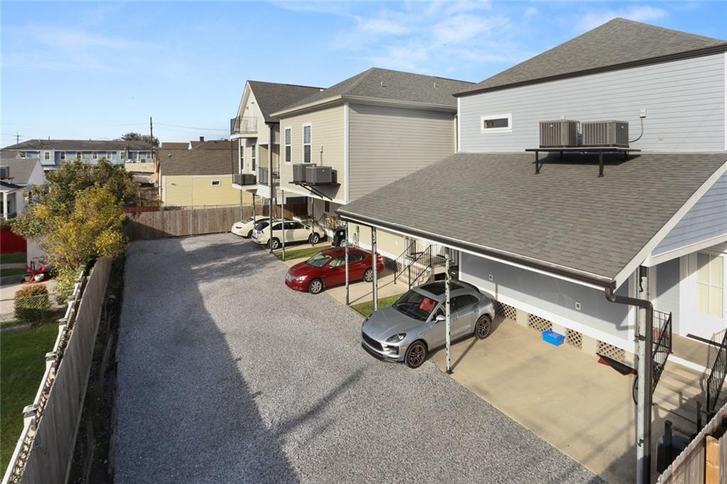 New Orleans, Louisiana 70115, United States, 3 Bedrooms Bedrooms, ,3 BathroomsBathrooms,Residential,Active,56386