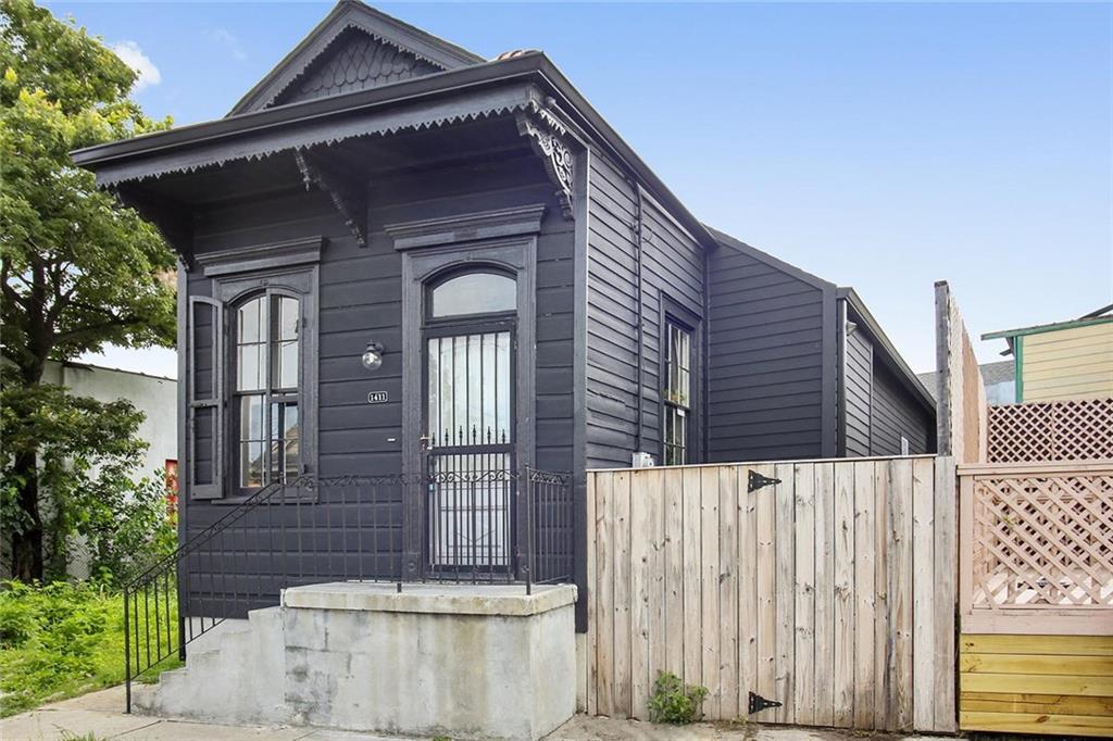 Photo 1 of 14 — 1411 ST BERNARD Avenue, New Orleans, LA 70116