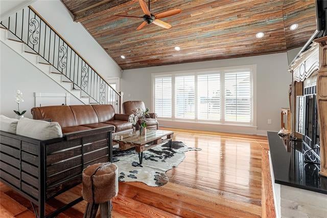527 LEGENDRE Drive
