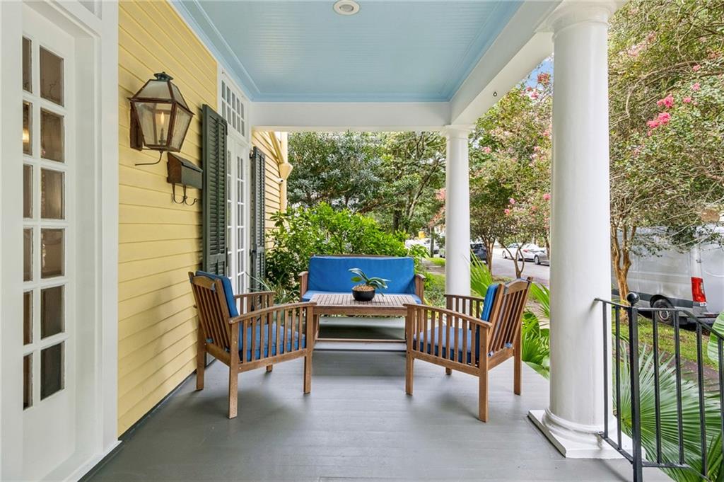 825 FERN Street