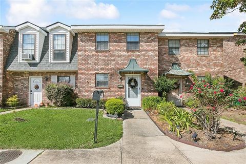 317 ORMOND MEADOWS Drive C Destrehan LA 70047
