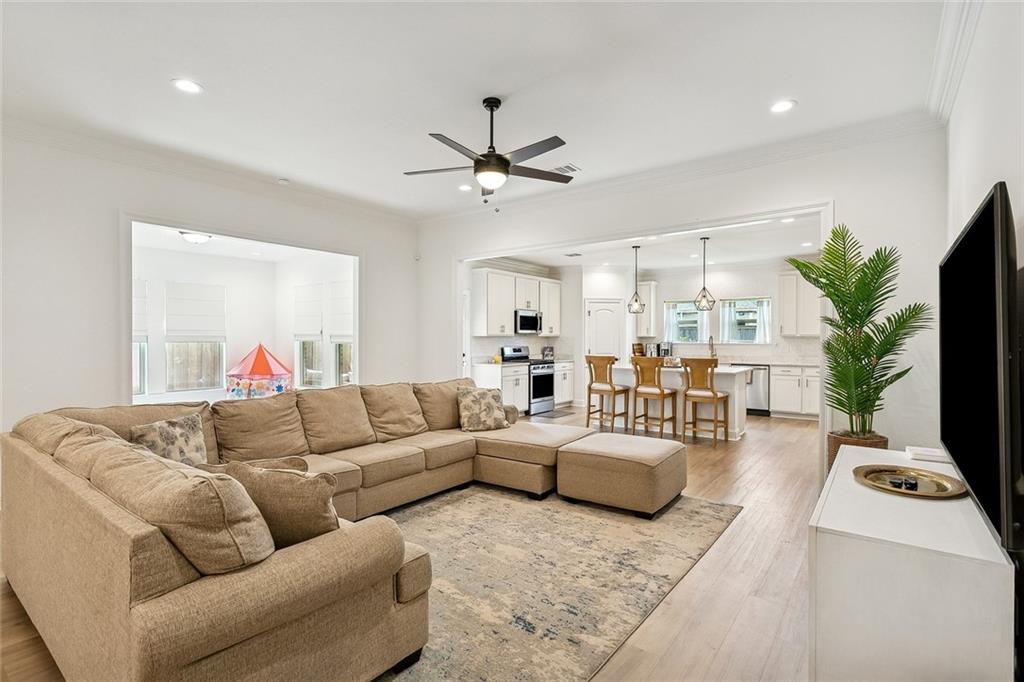 1436 ZACHERY Court