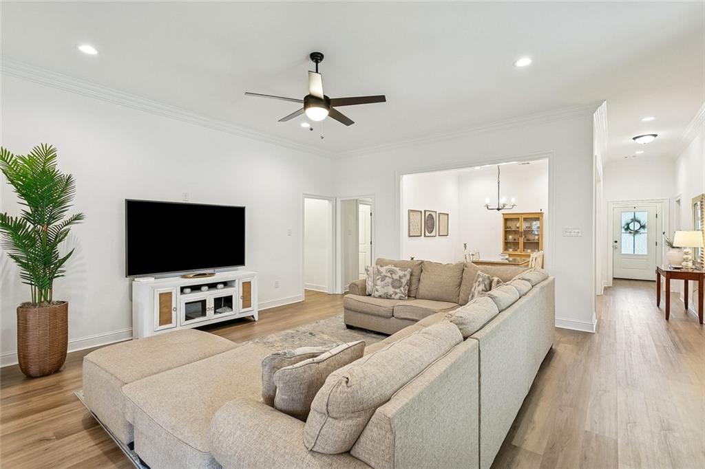 1436 ZACHERY Court