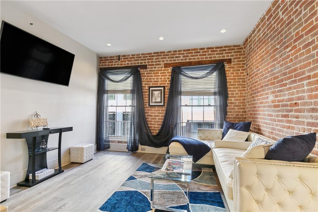 220 DECATUR Street 306