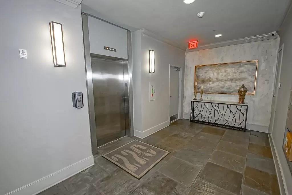 220 DECATUR Street 306