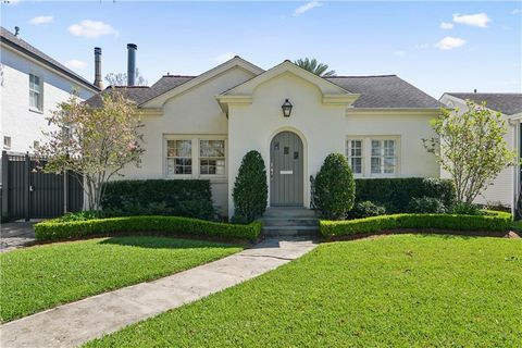 Photo of 205 MAGNOLIA Drive, Metairie, LA 70005 (MLS # 2553708)