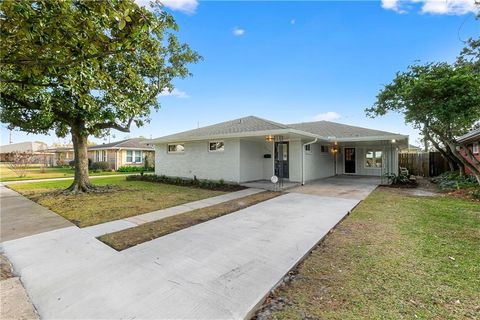 7700 KENMORE Drive Harahan LA 70123