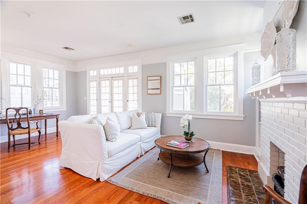 3015 NASHVILLE Avenue