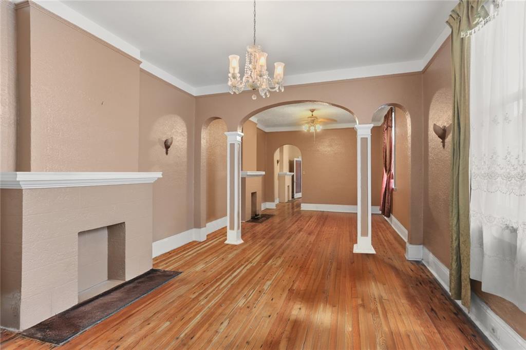 2421 23 ONZAGA Street