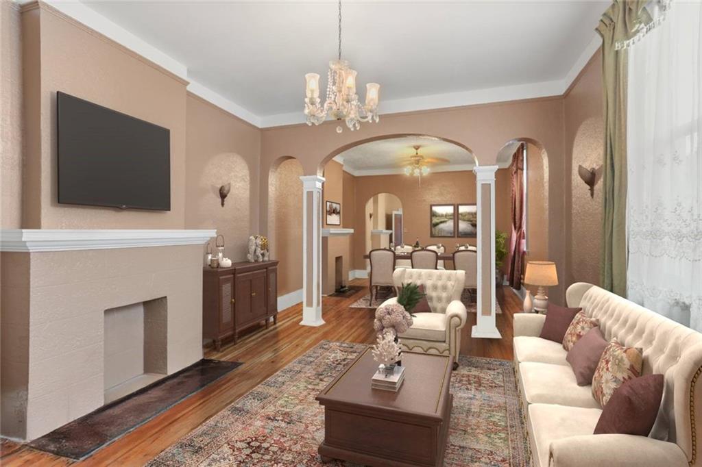 2421 23 ONZAGA Street