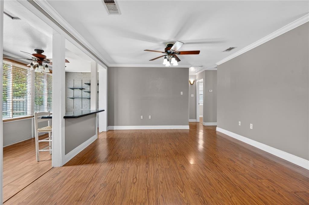 1321 LAKESHORE Drive