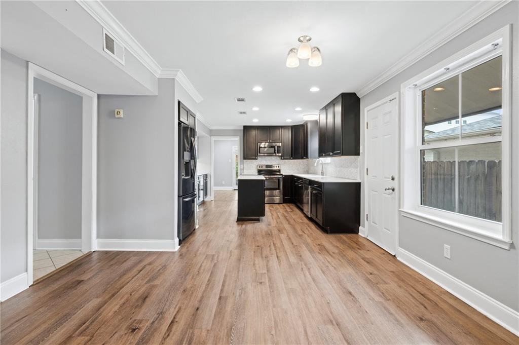 6571 BELLAIRE Drive