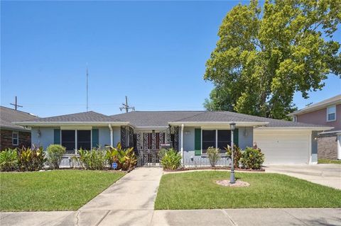 1905 CAROL SUE Avenue Gretna LA 70056