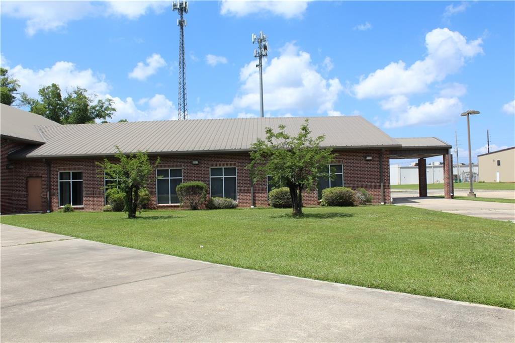 1800 CORBIN Road