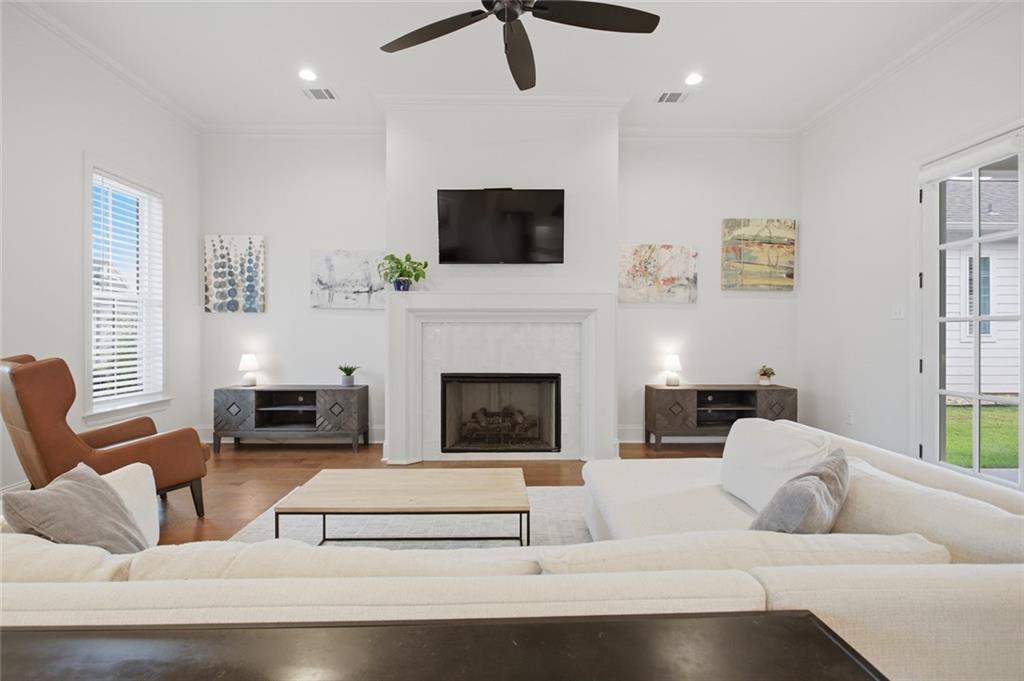 861 CANE LOOP Alley