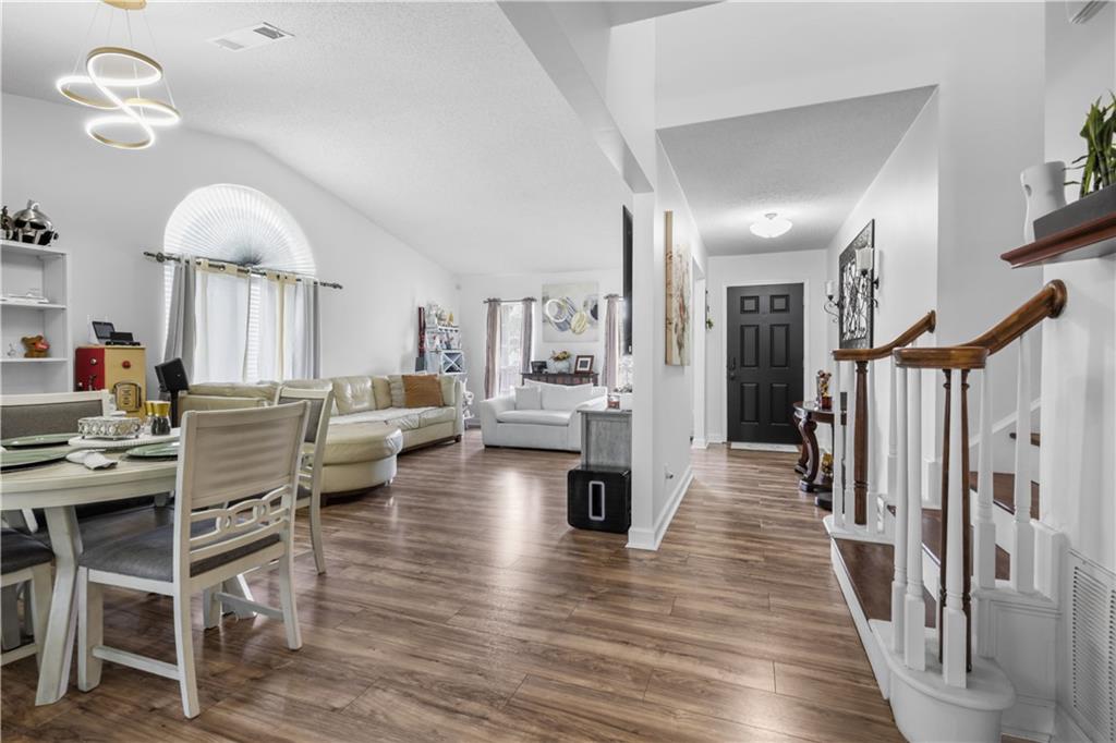 3049 E MEADOW LAKE Drive