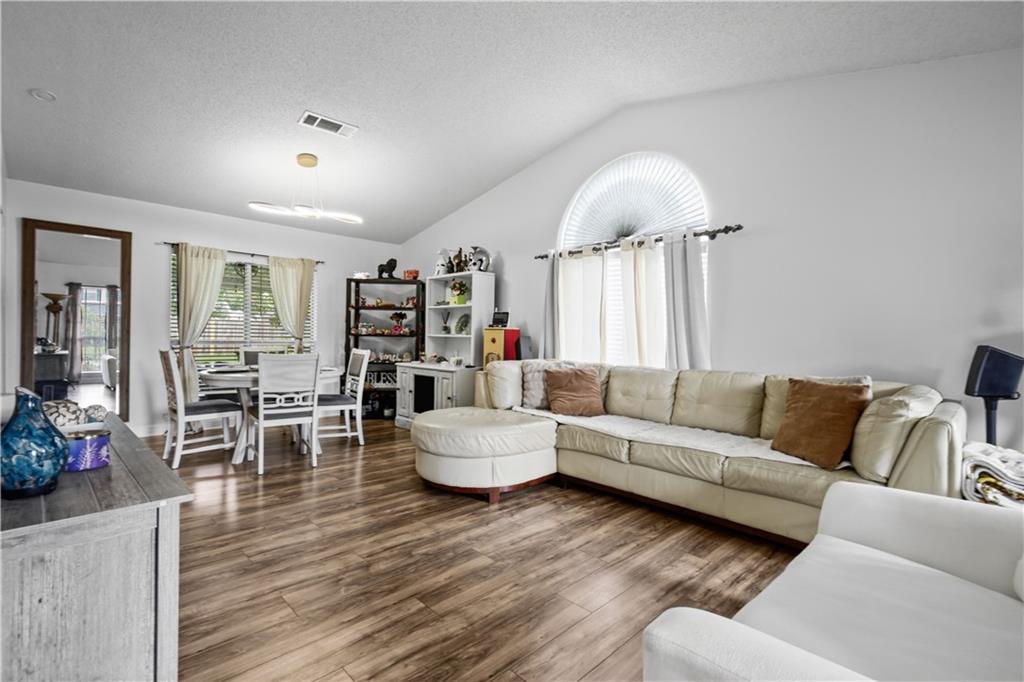 3049 E MEADOW LAKE Drive