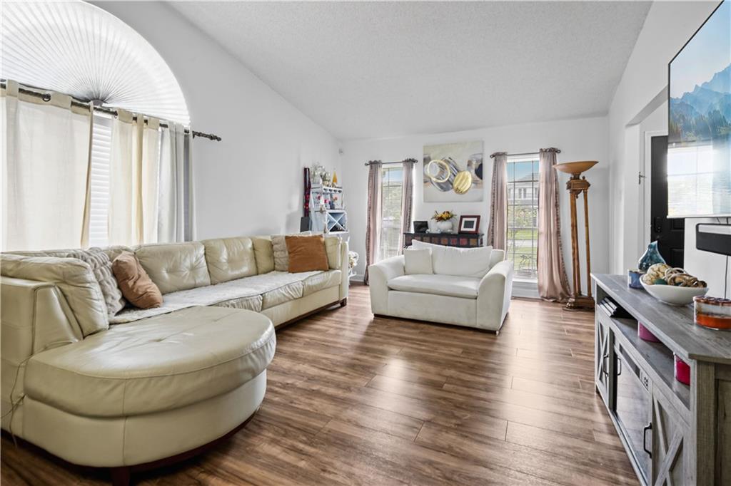 3049 E MEADOW LAKE Drive