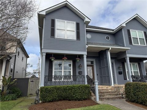 6728 LOUISVILLE Street New Orleans LA 70112