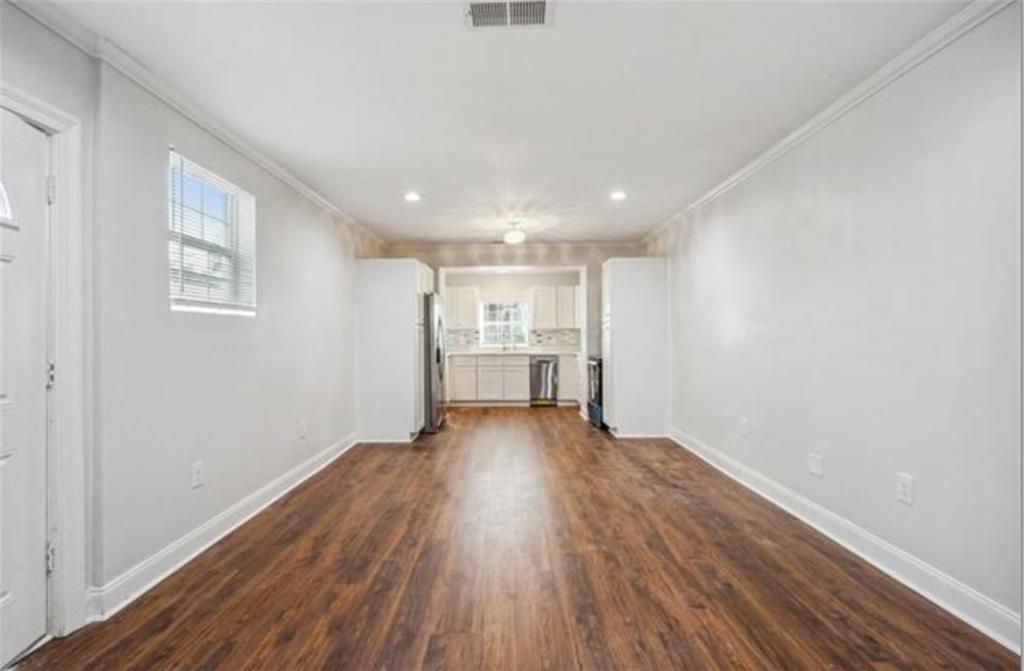 4654 56 BACCICH Street