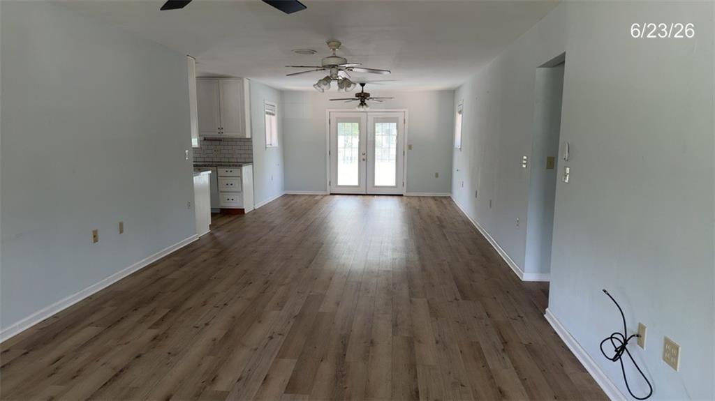 2127 MIDDLE Drive