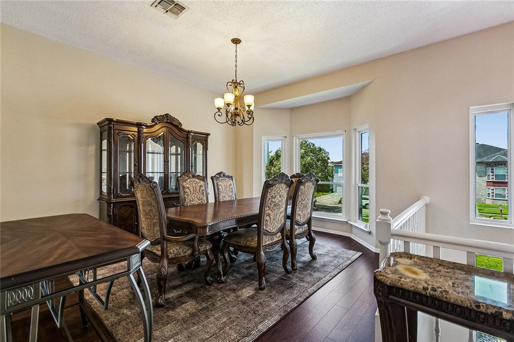 341 SOUTHWOOD Drive
