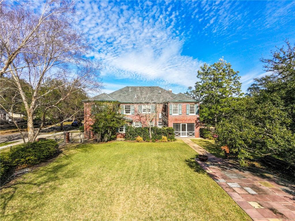 253 AUDUBON Boulevard