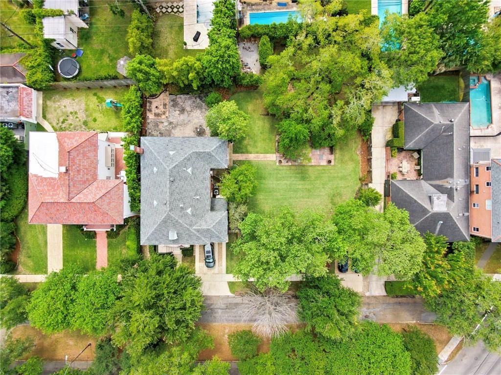 253 AUDUBON Boulevard