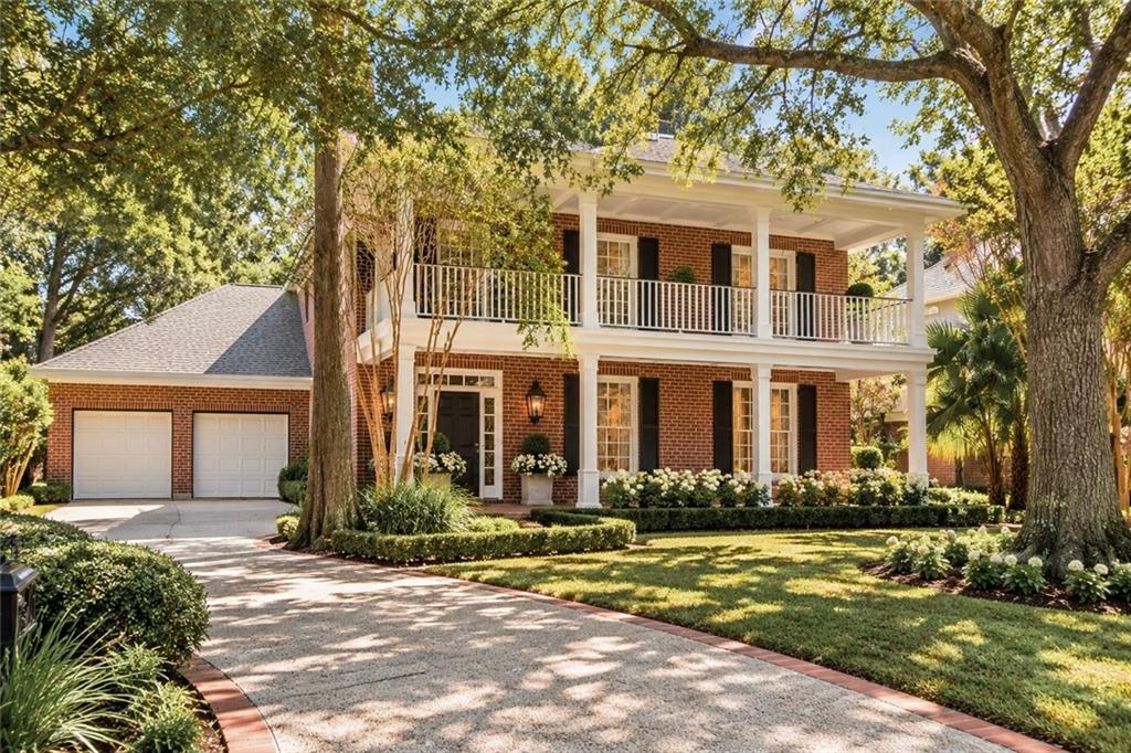 4 MUIRFIELD Place