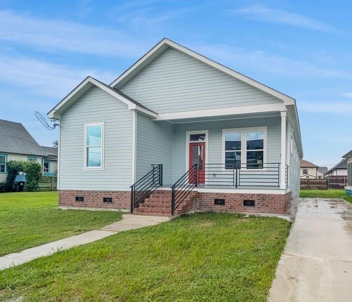 1908 BENJAMIN Street