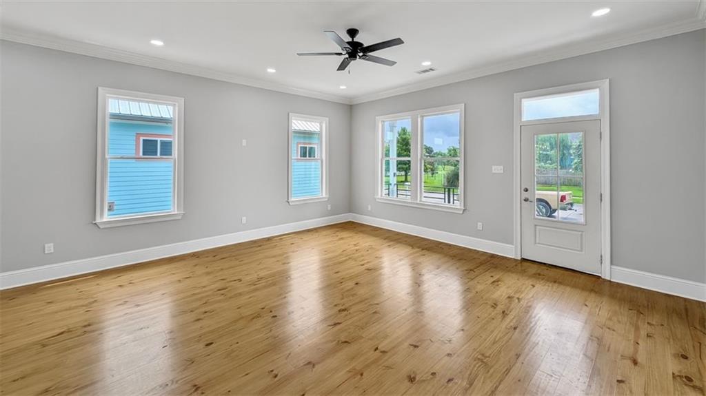 1908 BENJAMIN Street