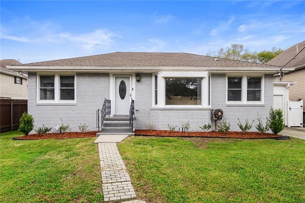 429 32ND ST, NEW ORLEANS, LA 70124 - Image 1bb6cab89a6623b980ba770e7f2f68e0/4161360176