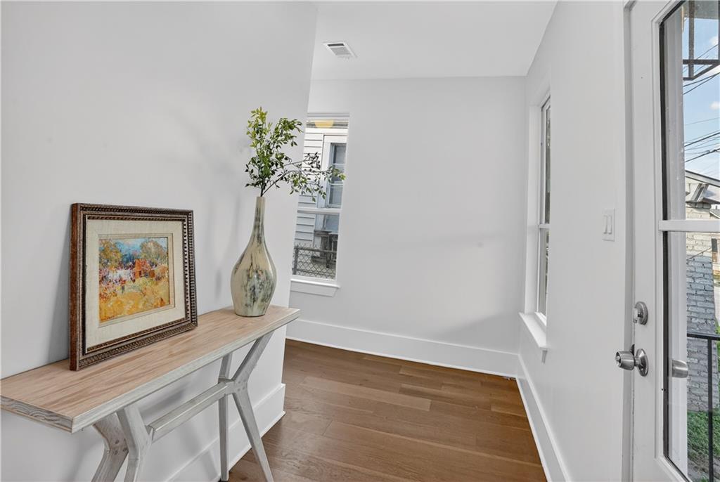 2608 UPPERLINE Street