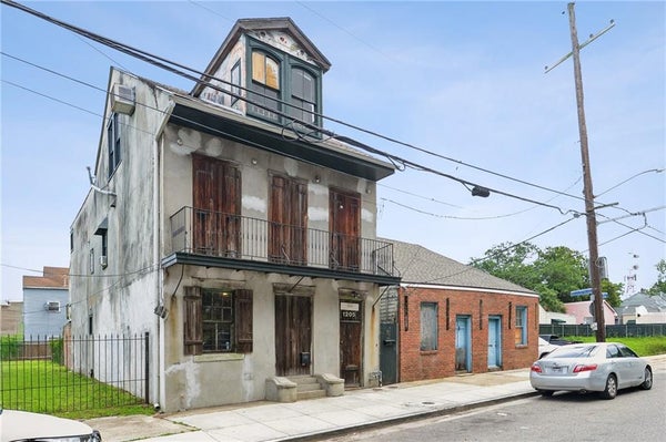B ST, NEW ORLEANS, LA 70121 - Image 1bc1bf19fdd0d8da976a938d7cb80474/1179457018