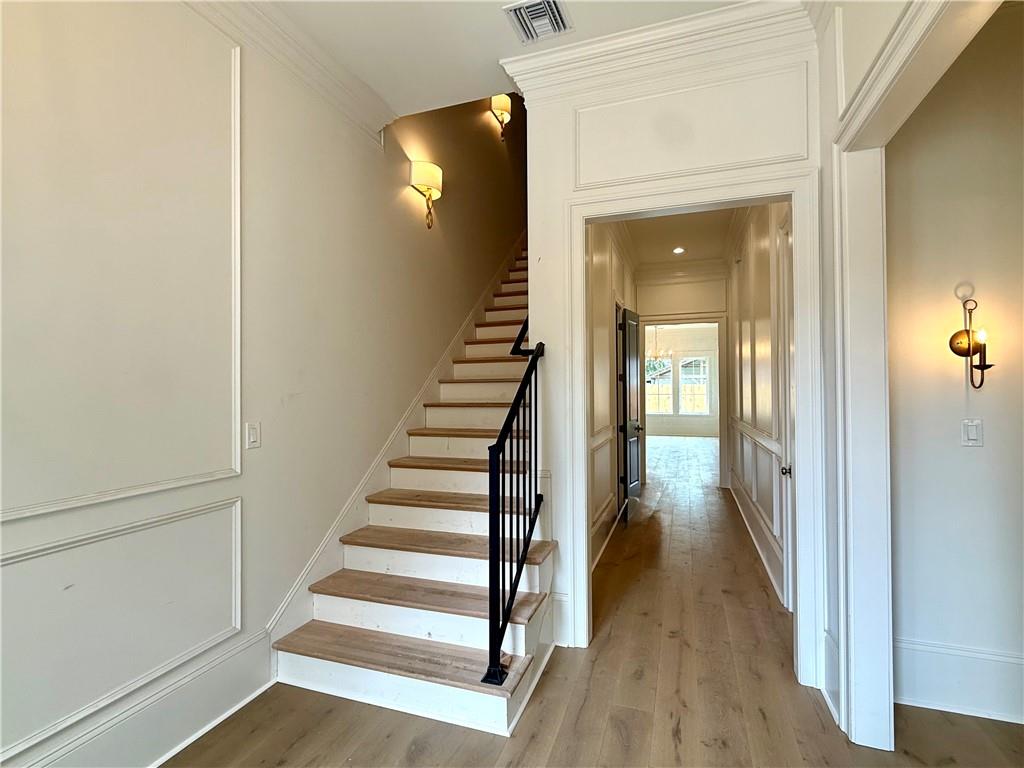 456 BEVERLY GARDEN Drive